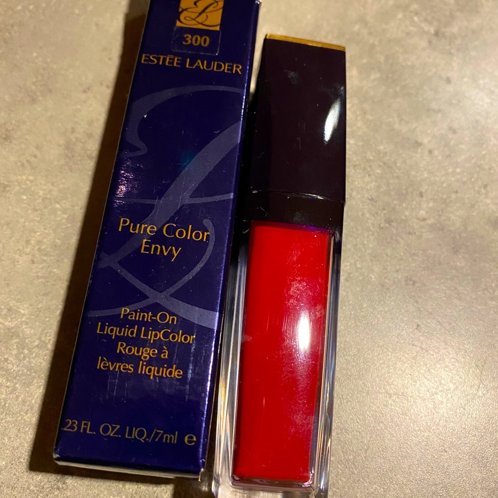 Estée Lauder Lipstick